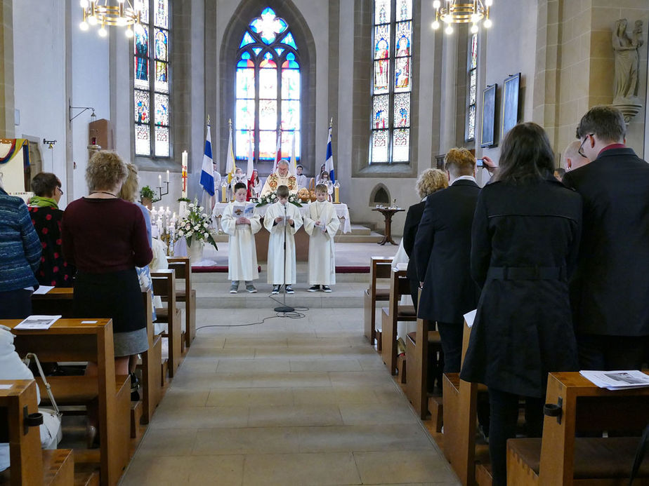 1. Heilige Kommunion in St. Crescentius (Foto: Karl-Franz Thiede)